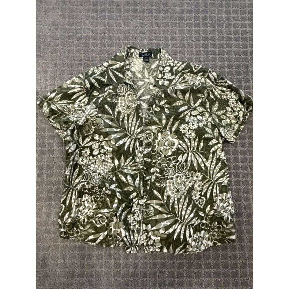 Erika XL Women's Button front shirt top green jungle print short sleeve